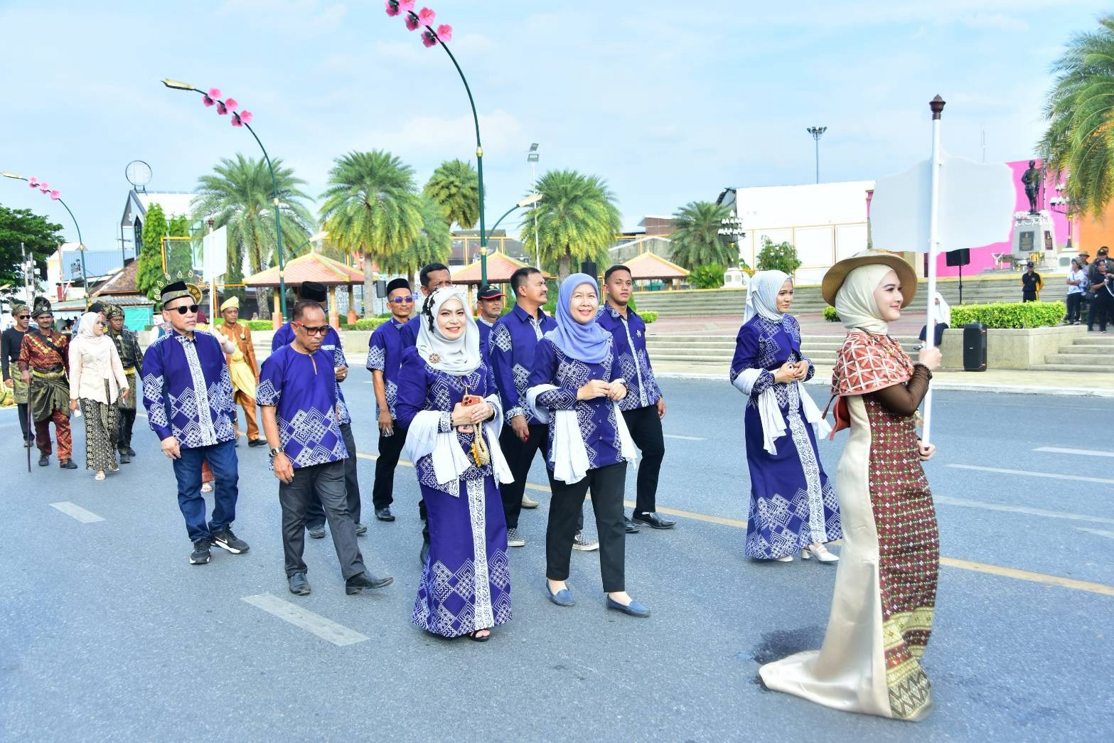 ร่วมเดินขบวนพาเหรดงานกาชาดจังหวัดปัตตานี ประจำปี 2569